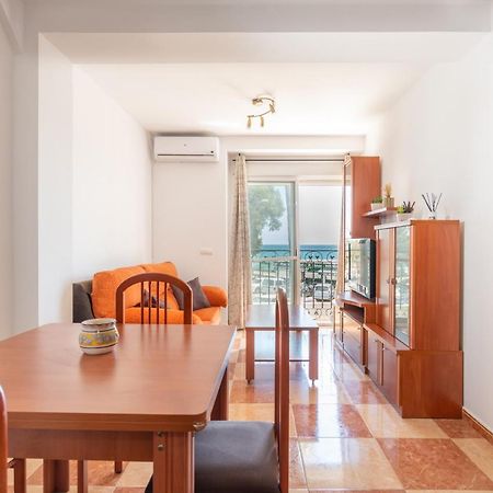 مالقة Renthas Pedregalejo Beach Apartments المظهر الخارجي الصورة