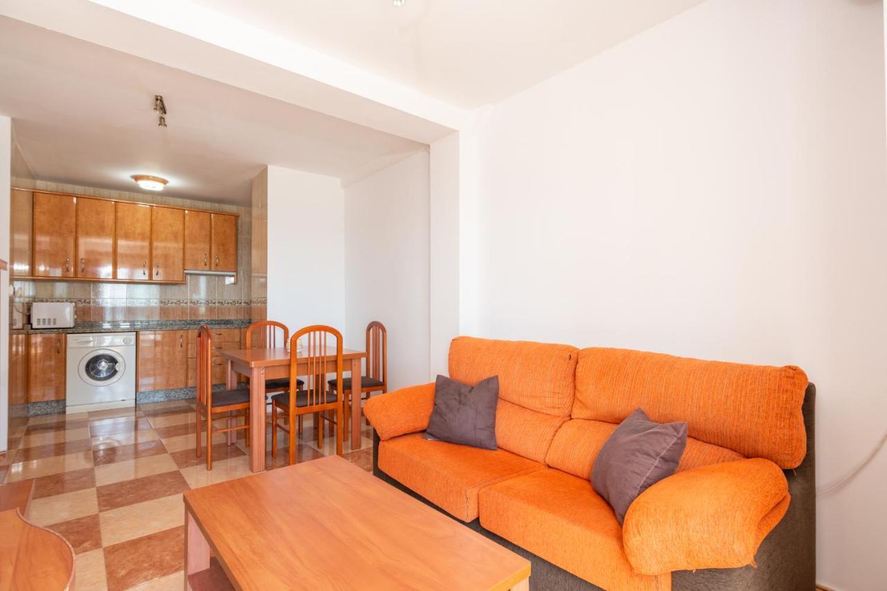 مالقة Renthas Pedregalejo Beach Apartments المظهر الخارجي الصورة